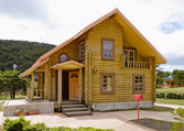 Big House with the Red Roof